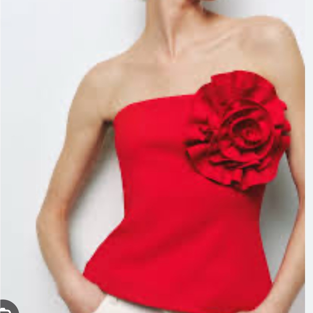 Red Top With Flower Accent Strapless. Size M